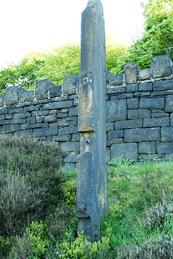 Isolated tenter, Butterley Reservoir, Marsden